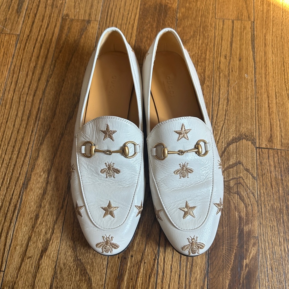 Gucci Cream Jordan Loafers with Gold Horsebit and Bees